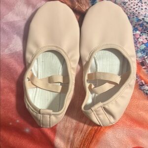 Kids Ballet Shoes in Cream